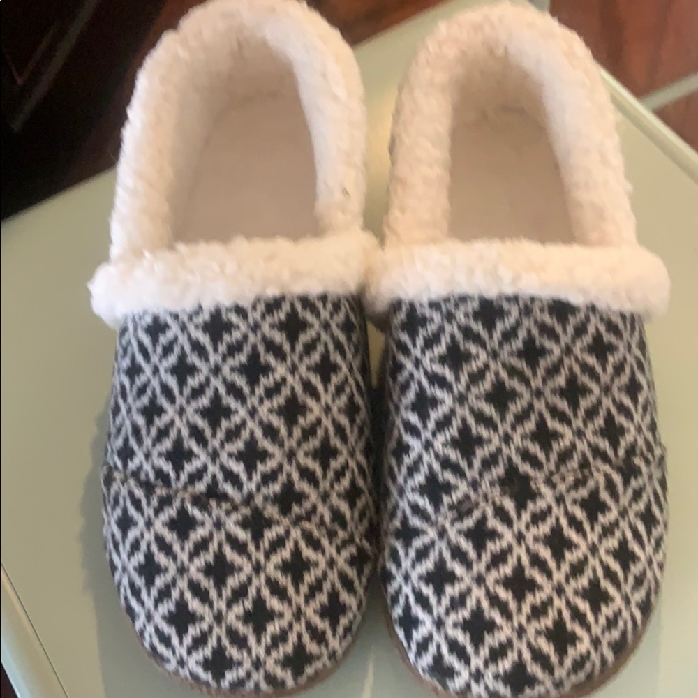 Toms